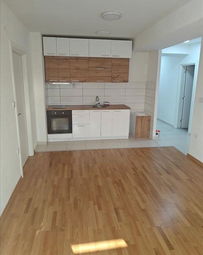 Apartment of 44 m2 for rent in Aerodrom.