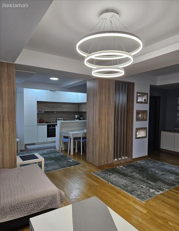 A luxury apartment of 86m2 is for sale near Universalna