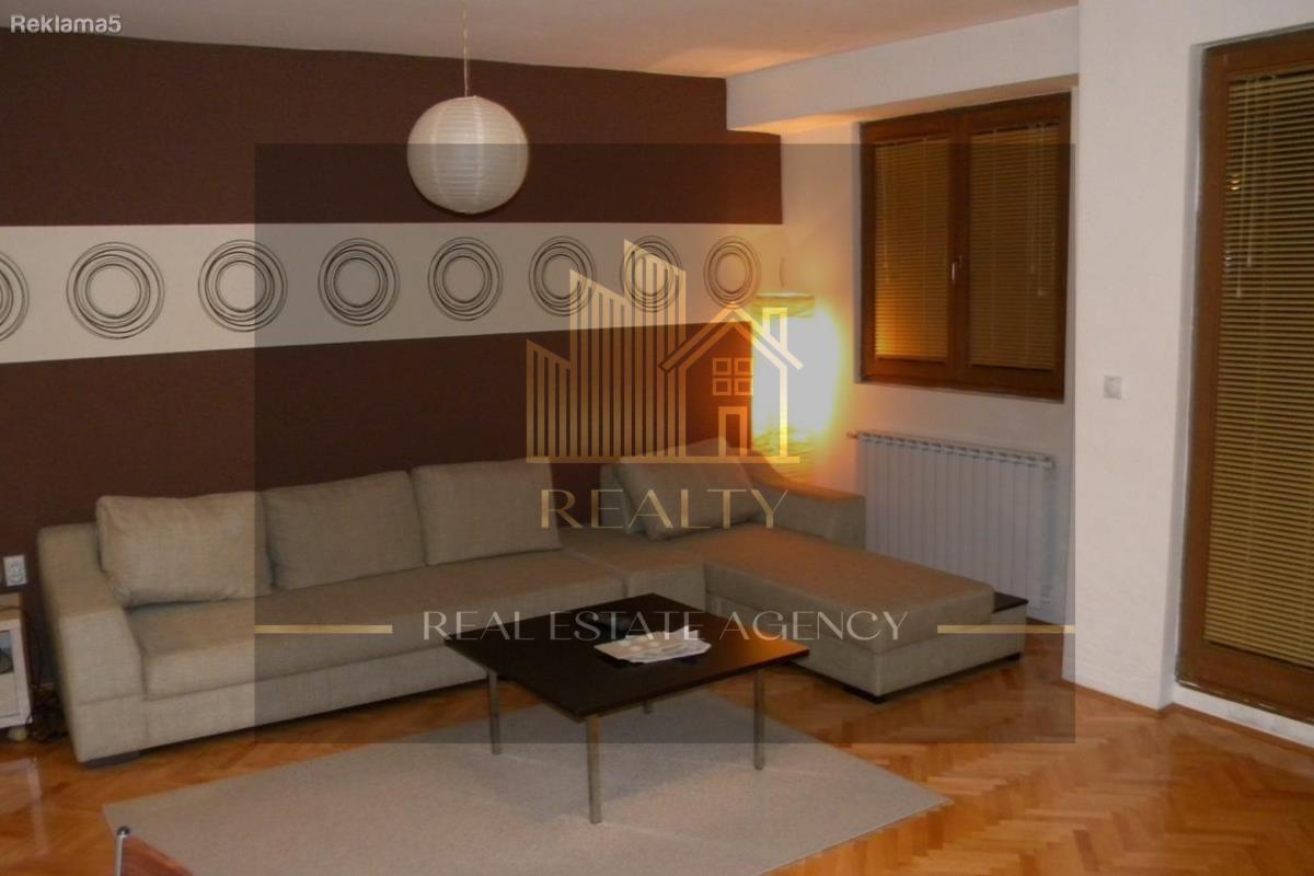 Realty Agency is selling an apartment in Center 59m2
