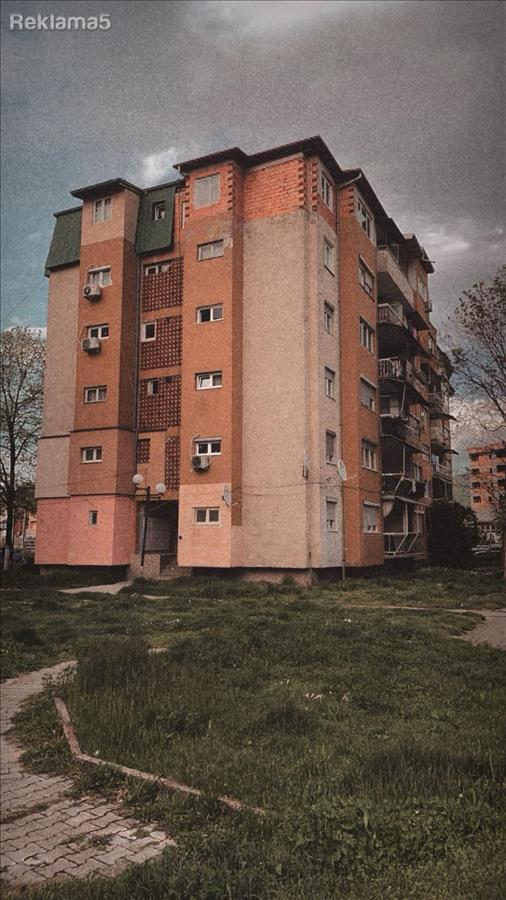 Shitet banes prej 66m2 in Gostivar