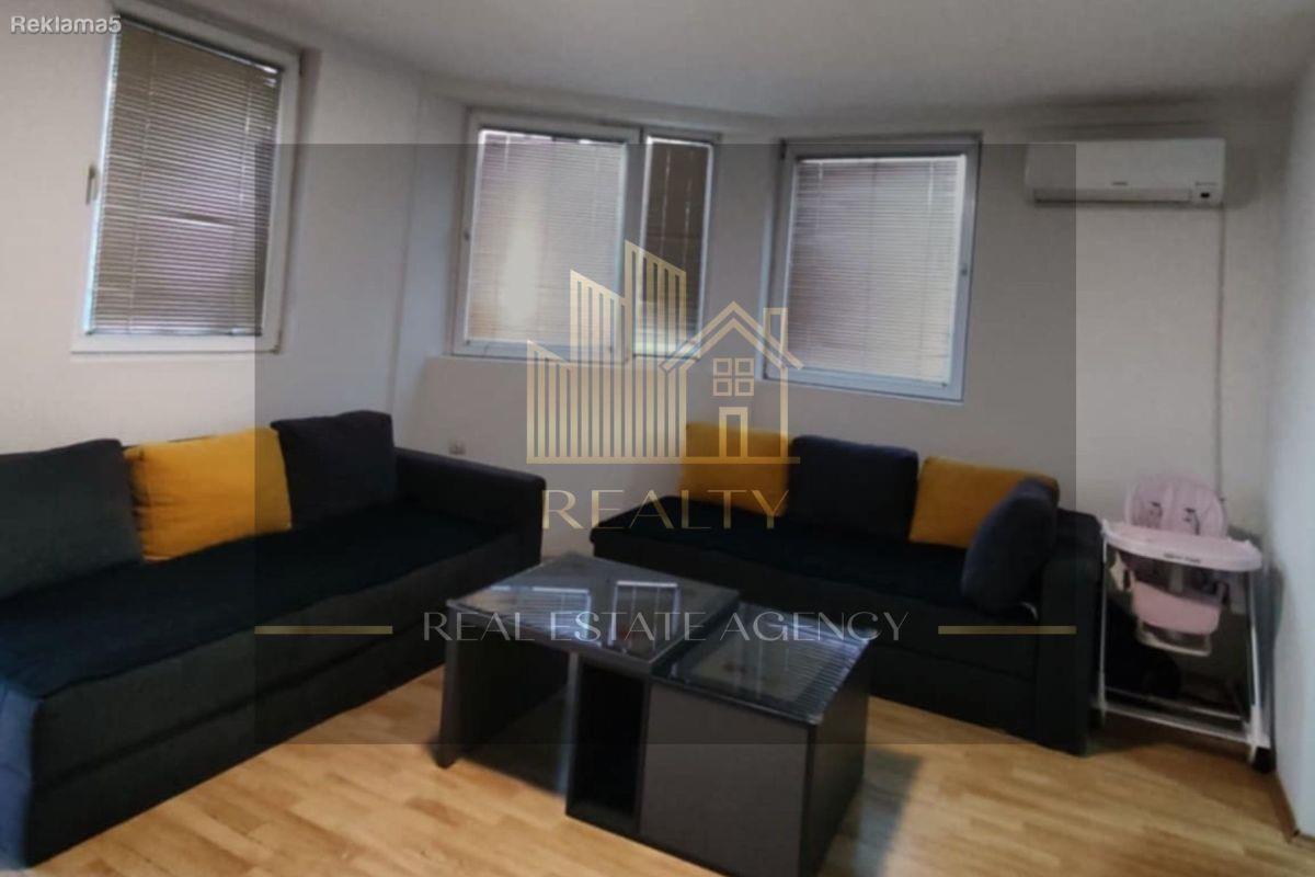 Realty Agency is selling an apartment in Gjorce Petrov 94m2m2