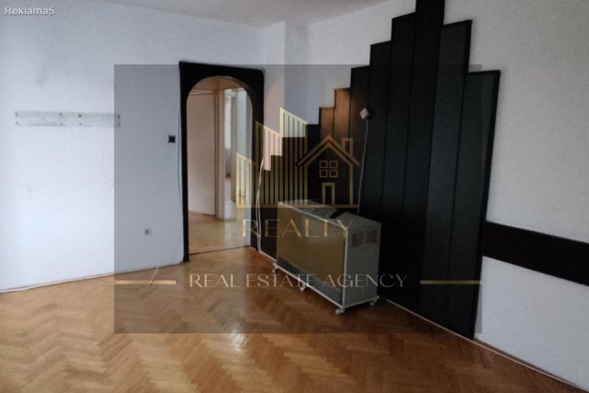 Realty Agency is selling a 74m2 apartment in Gjorce Petrov