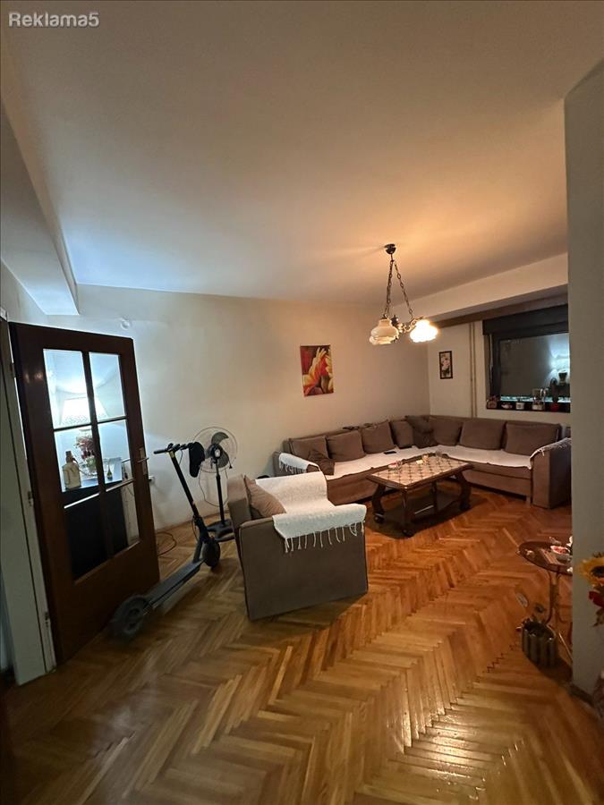 STAN VO VOJNITE ZGRADI AERODROM KAJ LA PIZZA 2 SPALNI