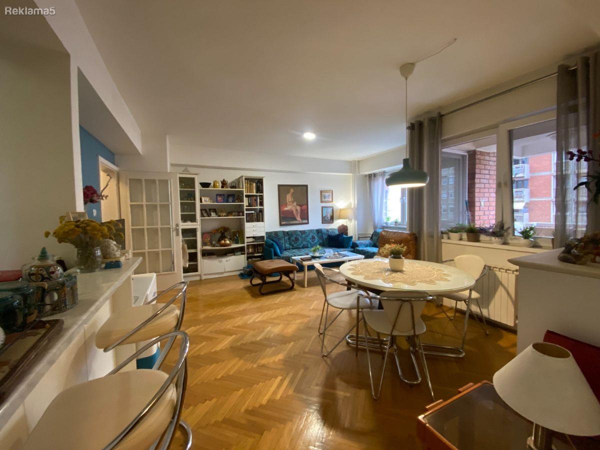 A comfortable apartment in the center of Kapistec is for sale