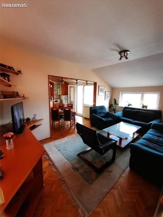 Realty Agency is selling a 78m2 apartment in Gege