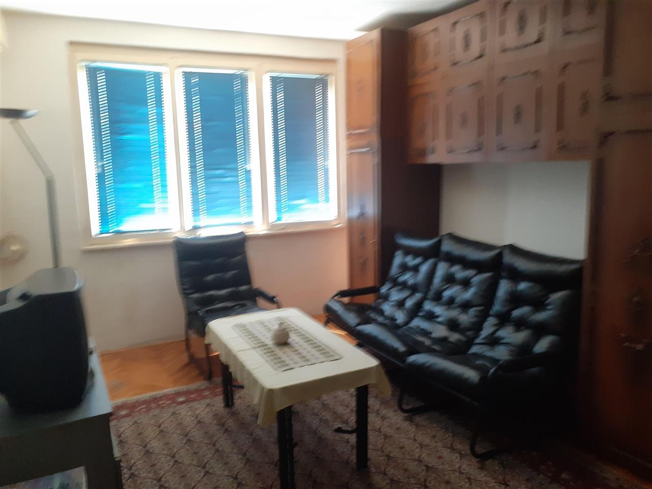 IZDAVAM STAN DO HOTEL KARPOSH