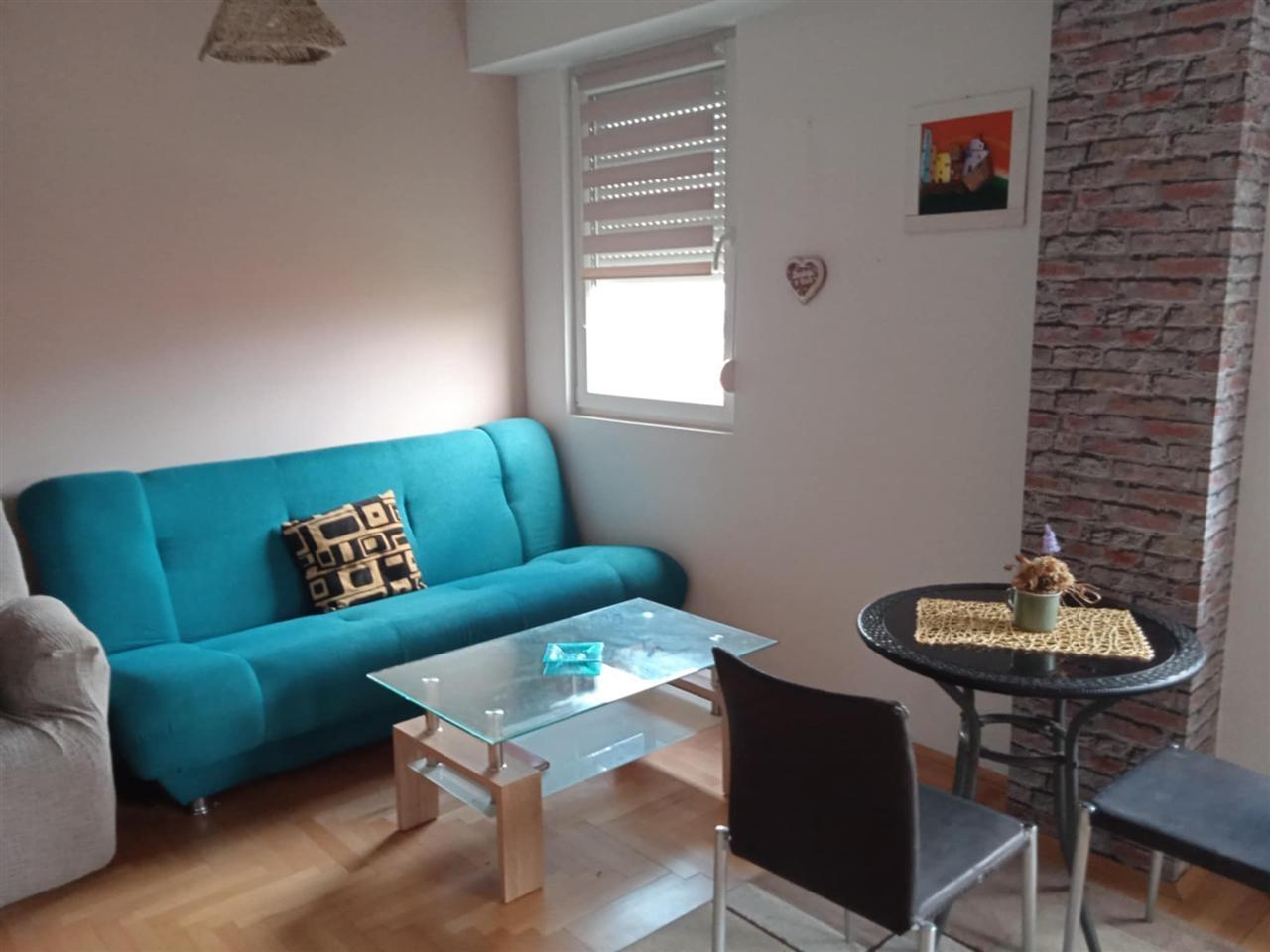 I am renting a furnished apartment in Gjorce Petrov