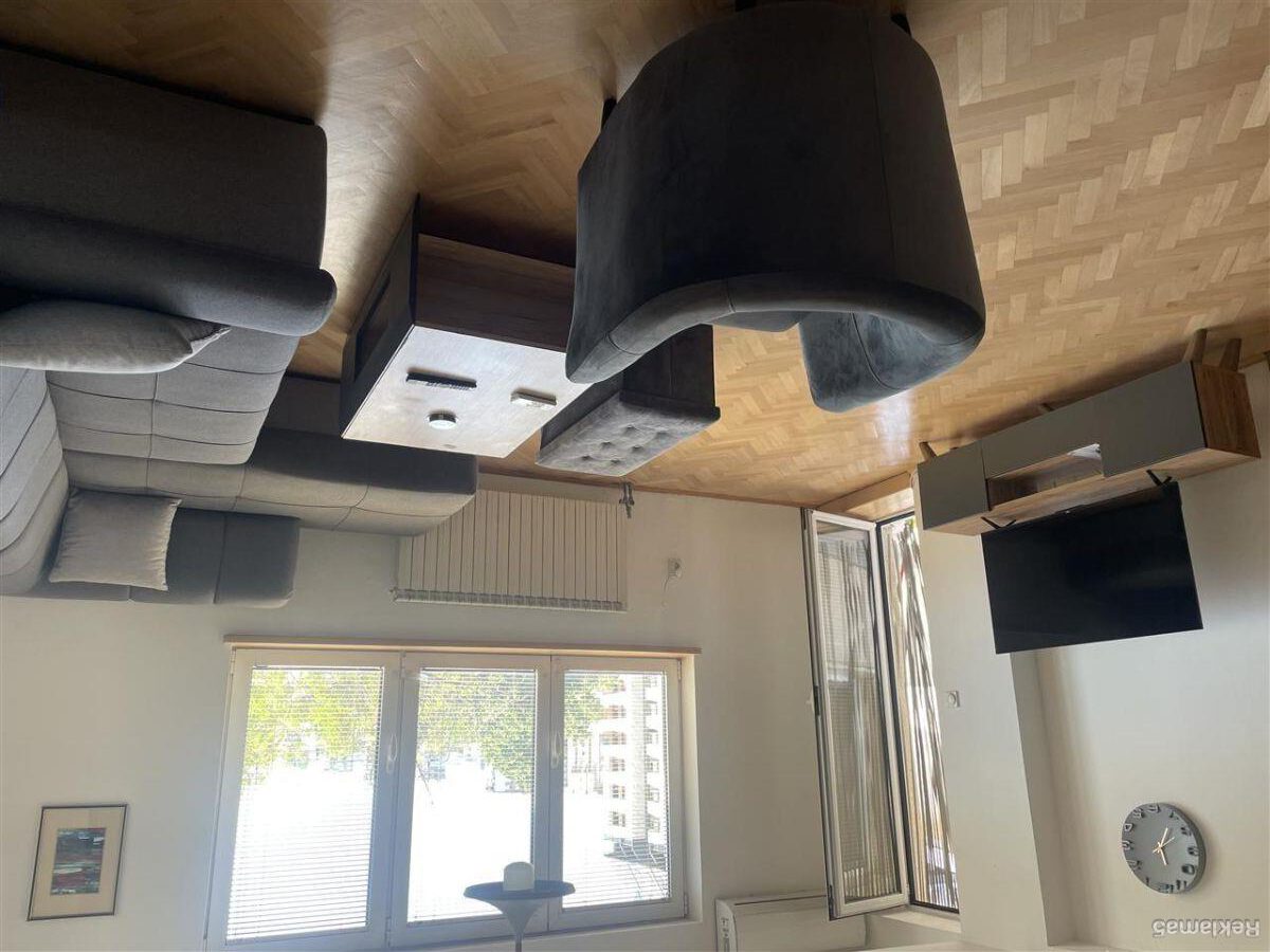 Se prodava trosoben stan 65m2 vo Taftalidze 1 kaj pazarceto