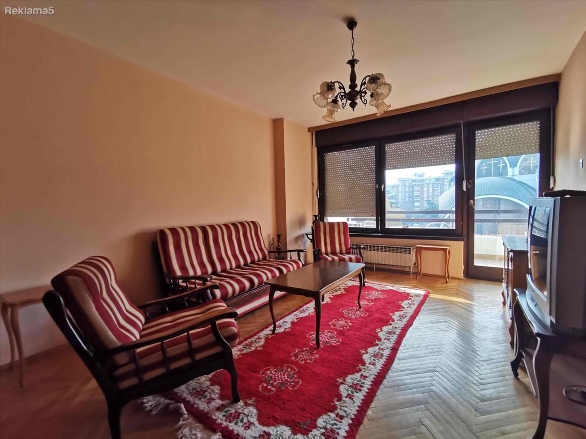 Apartment behind Soboren temple