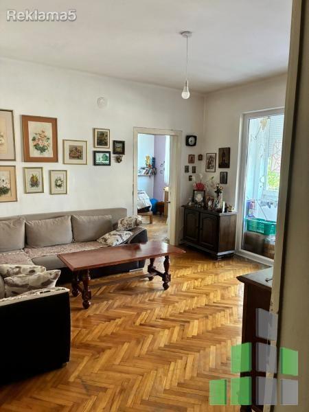 Se prodava 2-sob stan vo Centar, Park na Frankofonija