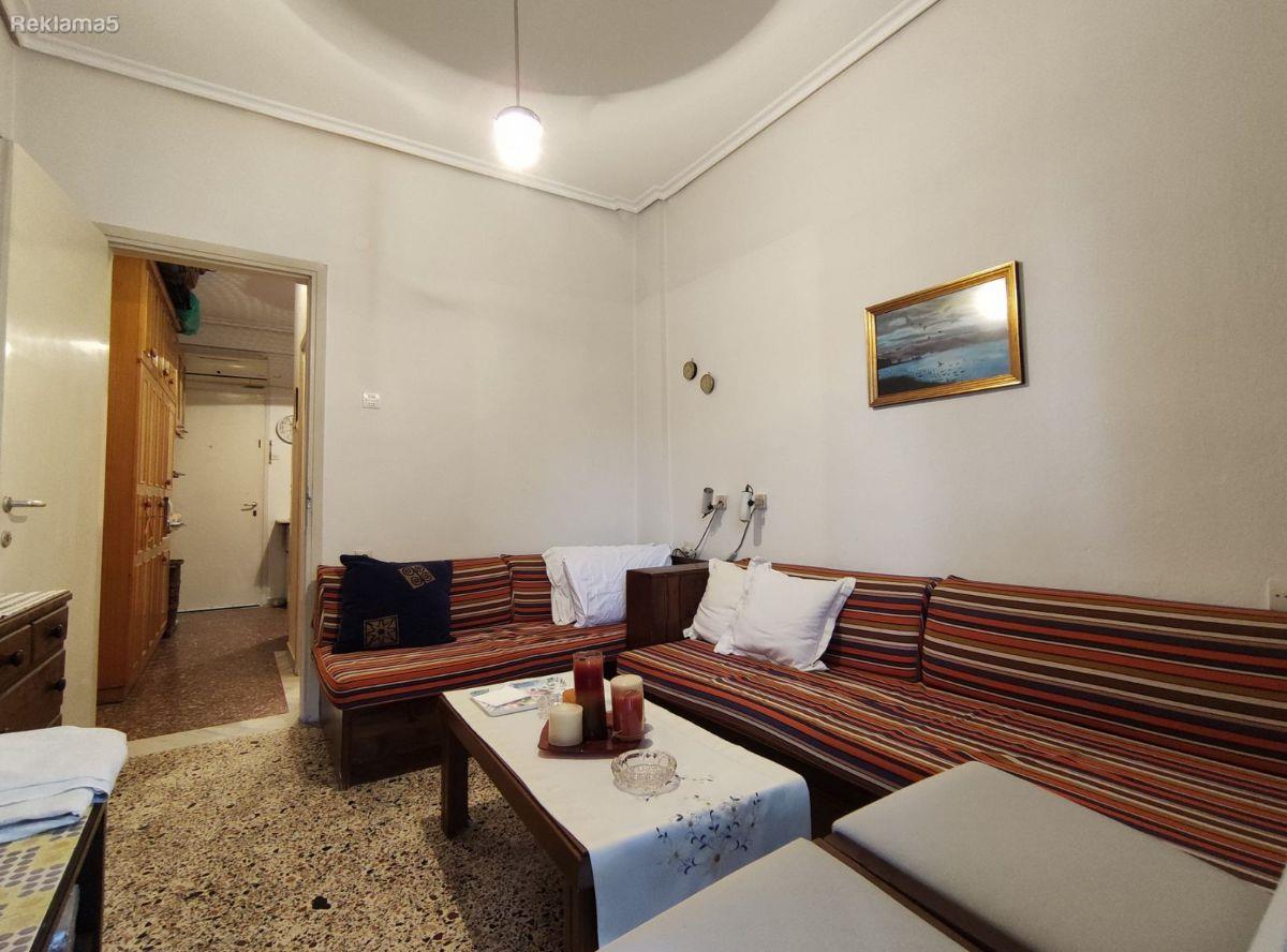 I am selling an apartment