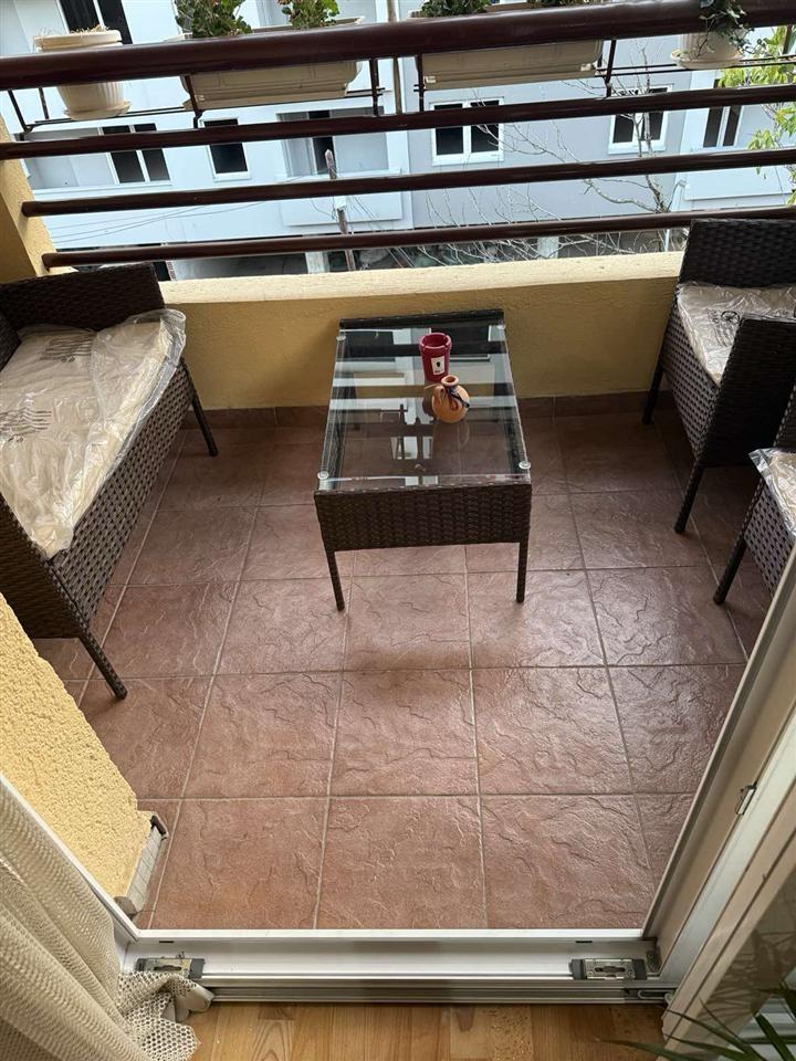 I rent an apartment for students