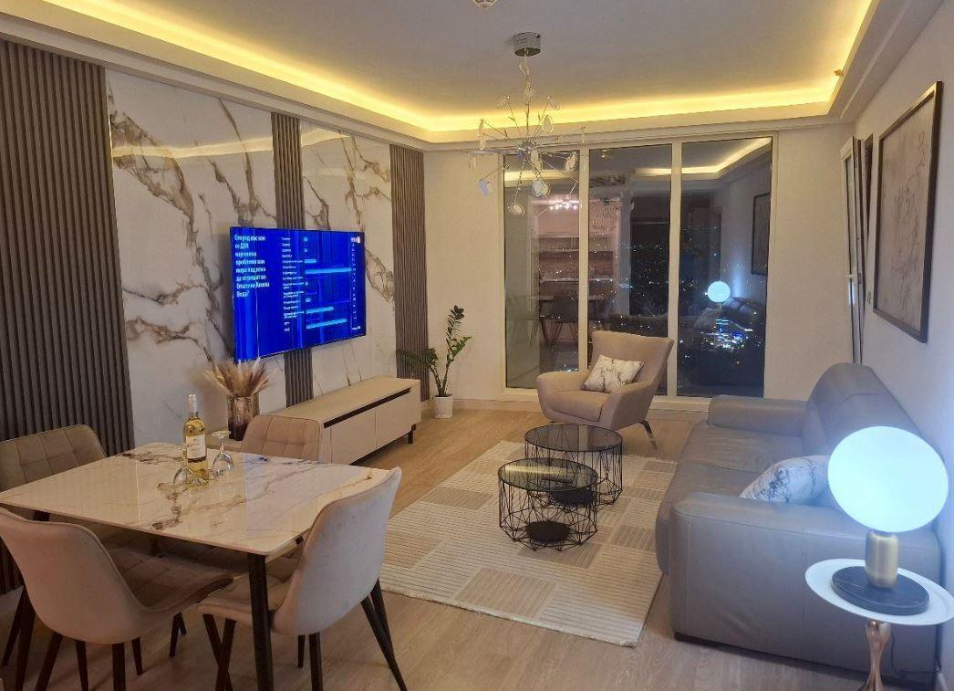 Stan 53 m2 se iznajmuva vo CEVAHIR SKY CITY