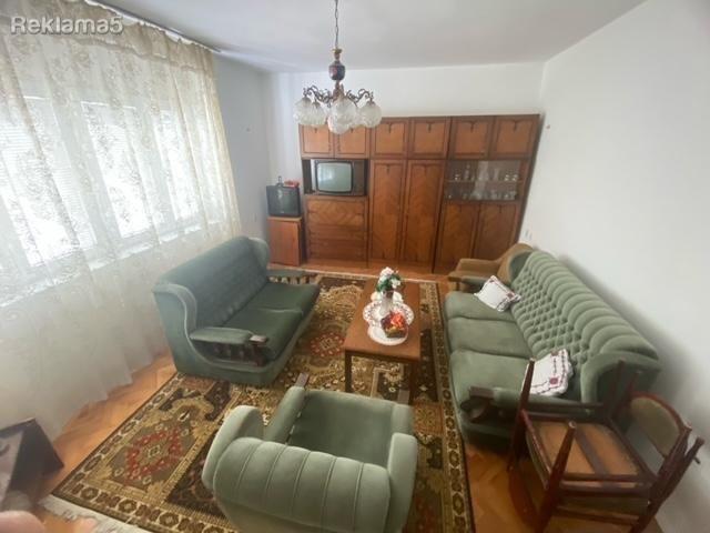 Se izdava namesten trosoben 80m2 K.Voda kaj Sampionce