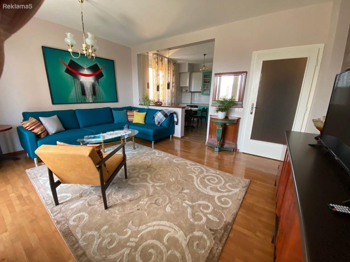 Apartment for rent in strict Center