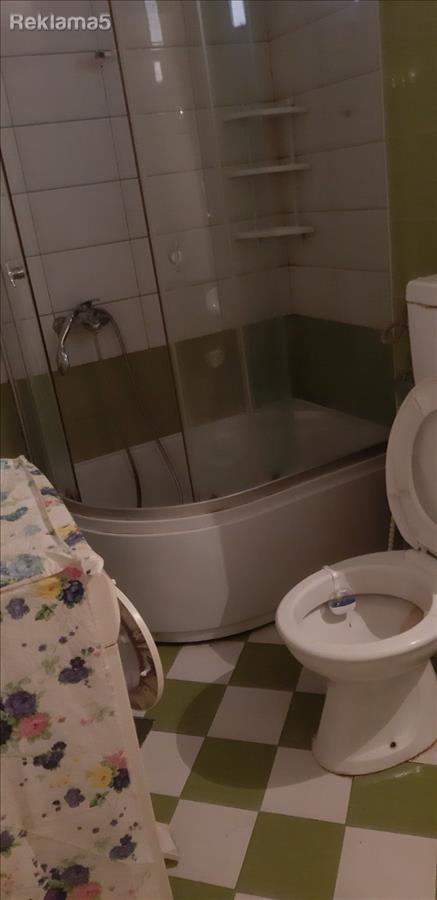 Izdavam Trosoben Stan Kisela Voda 65 m2 Rampa