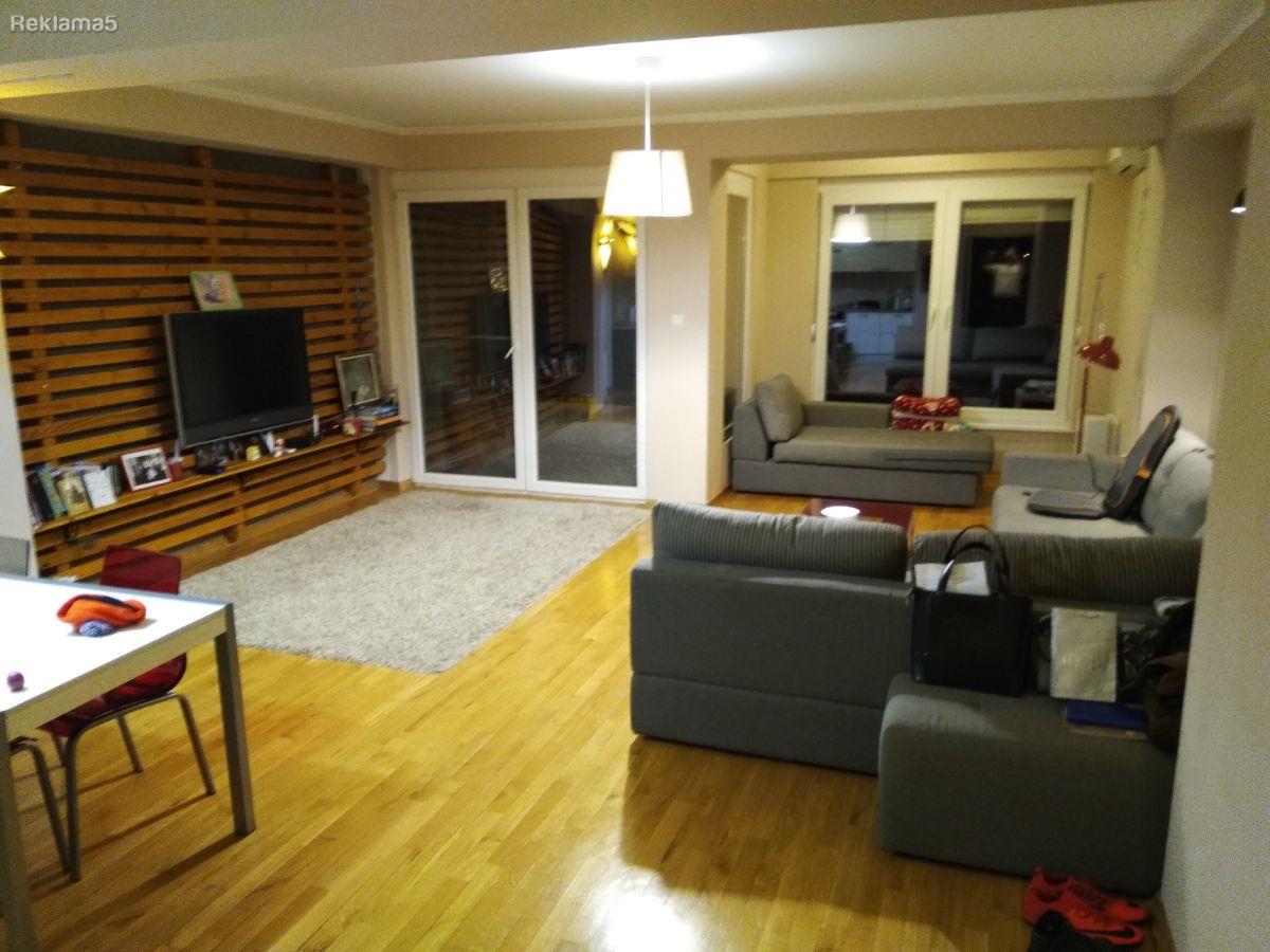 Stan vo centar 110 m2 nov namesten