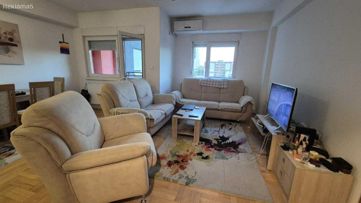 Apartment for rent in Aerodrom, opposite American College