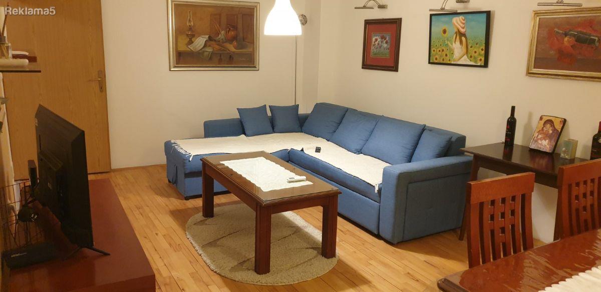 Izdavam Nov Trosoben Stan 65 m2 Taftalidze Mlecen