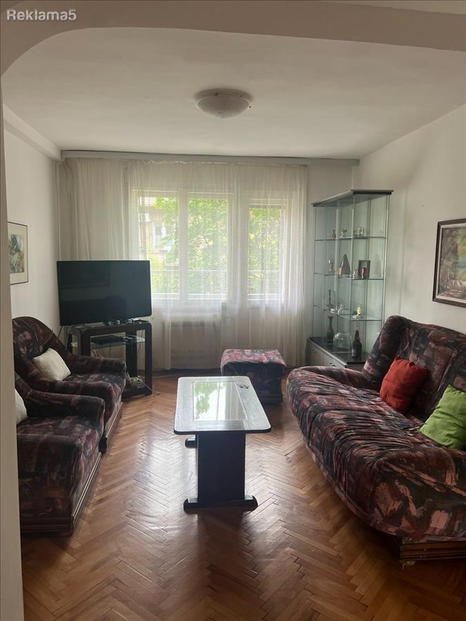 Izdavame 3-soben nam stan od 75m2 Centar-Debar maalo