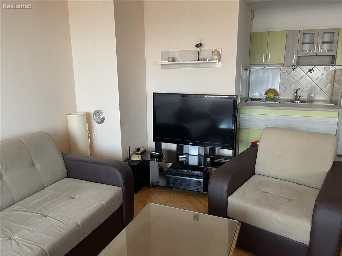 Se izdava namesten dvosoben 60m2 T.C. Zebra -Kapistec