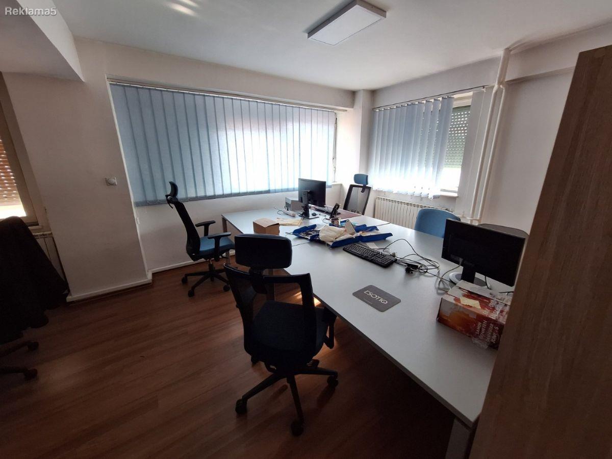Kapistec 112m2 empty apartment for office work