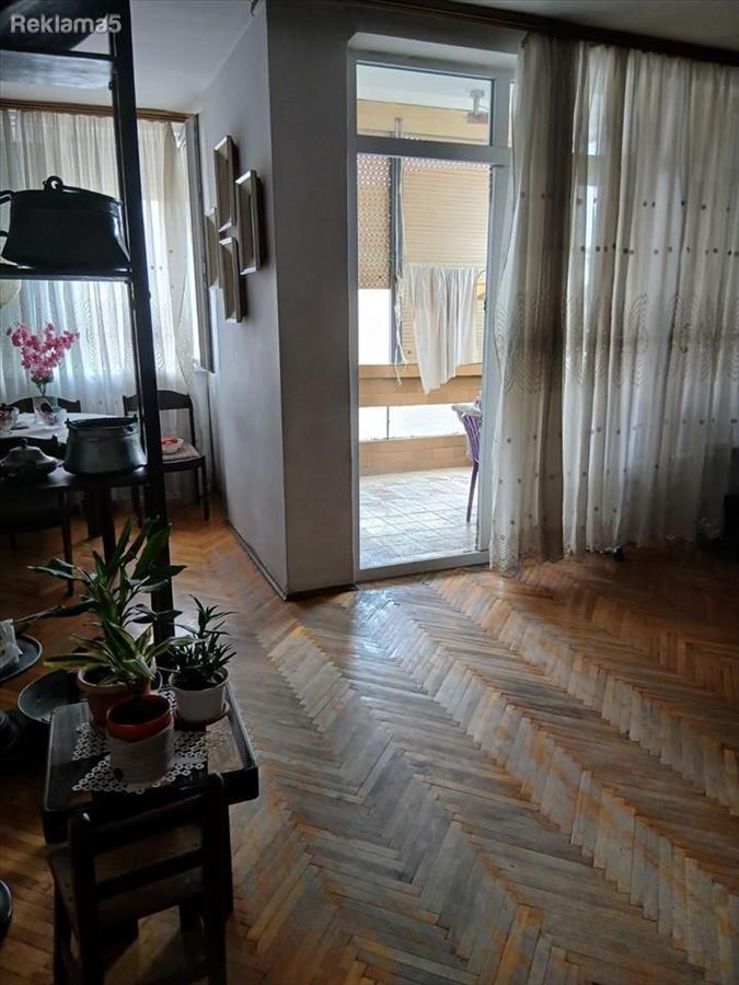 Se prodava stan 72m2 vo Centar vo blizina na Bilna apteka