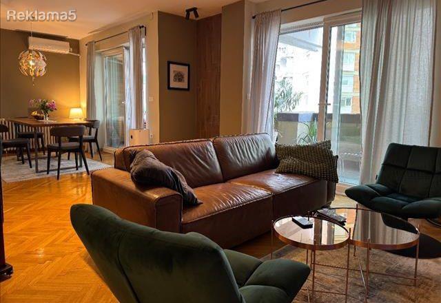 SAVIĆ IS SELLING AN APARTMENT IN CITY WALL