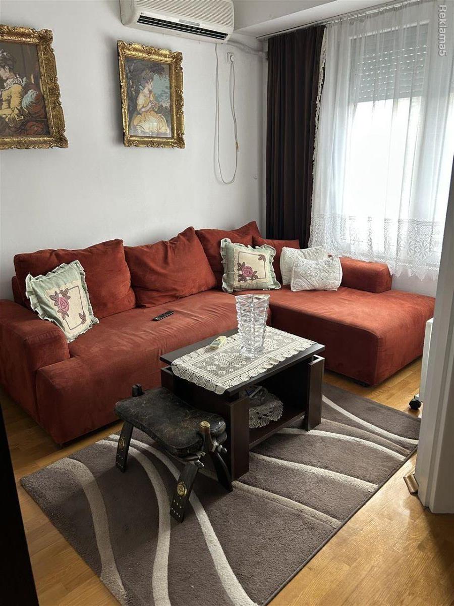 PRODAVAME NAMESTEN STAN 30M2 N.LISICE POZADI MAKPETROL