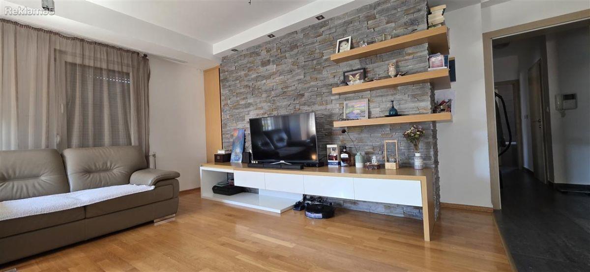 FOR SALE FURNISHED 3-ROOM 75M2 APARTMENT IN VLAE WITH PARKING