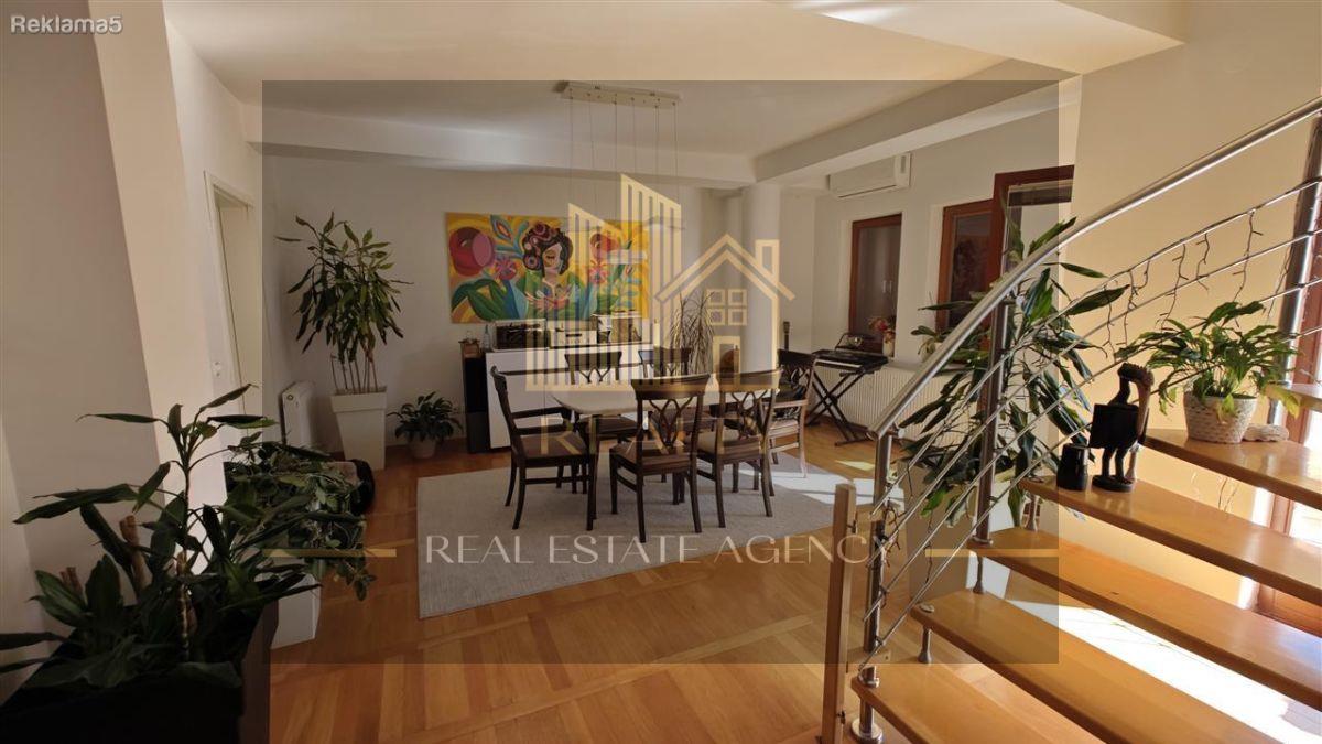 Realty Agency is selling a 132m2 apartment in Kozle