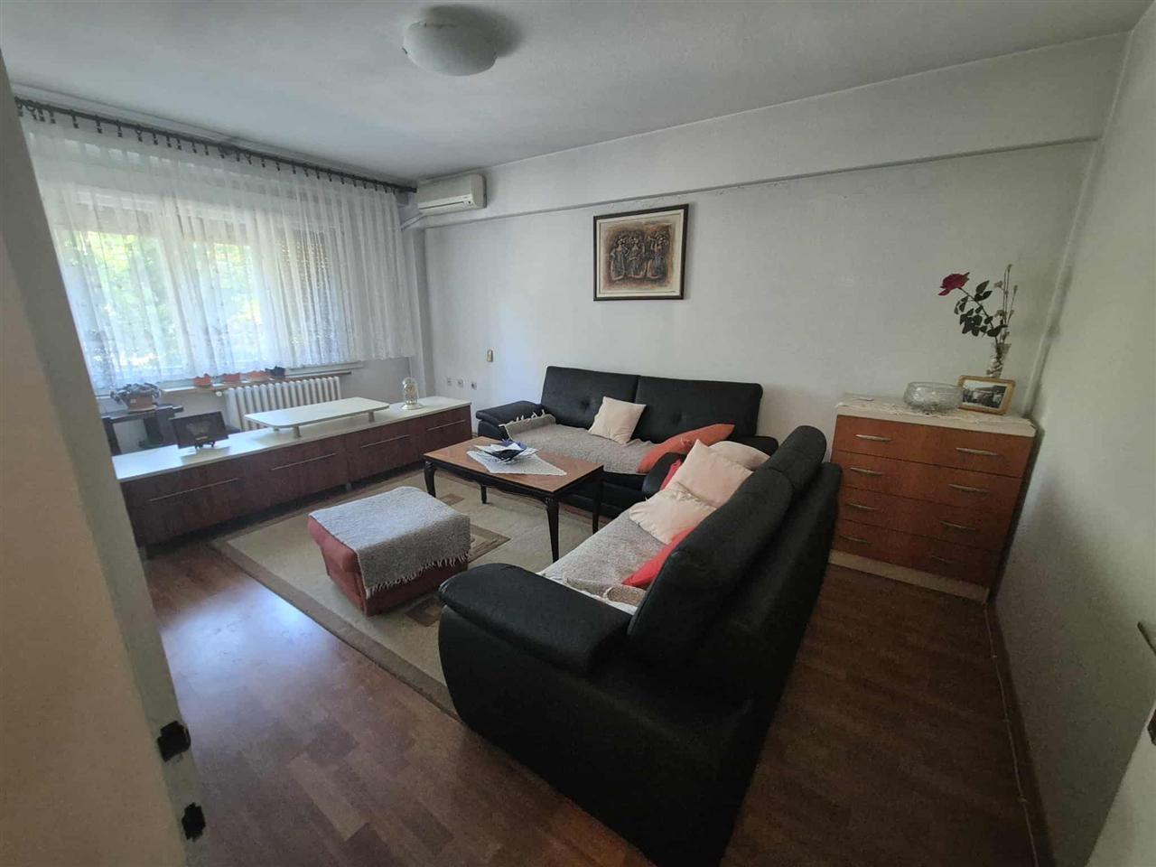 Se prodava namesten stan 92m2 vo Kisela Voda