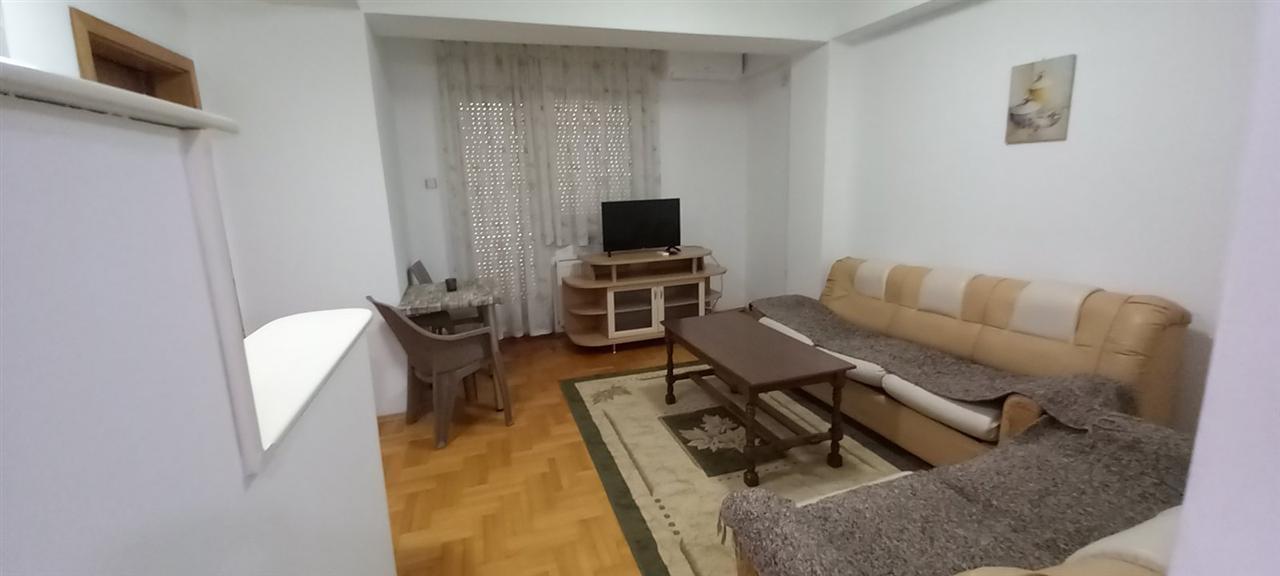 Se prodava namesten stan 39m2 vo Micurin, Aerodrom