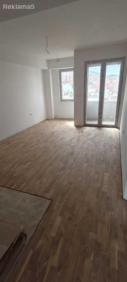 NEW THREE-ROOM 55M2 APARTMENT FOR SALE IN THE CENTER NEAR KATOLICKA