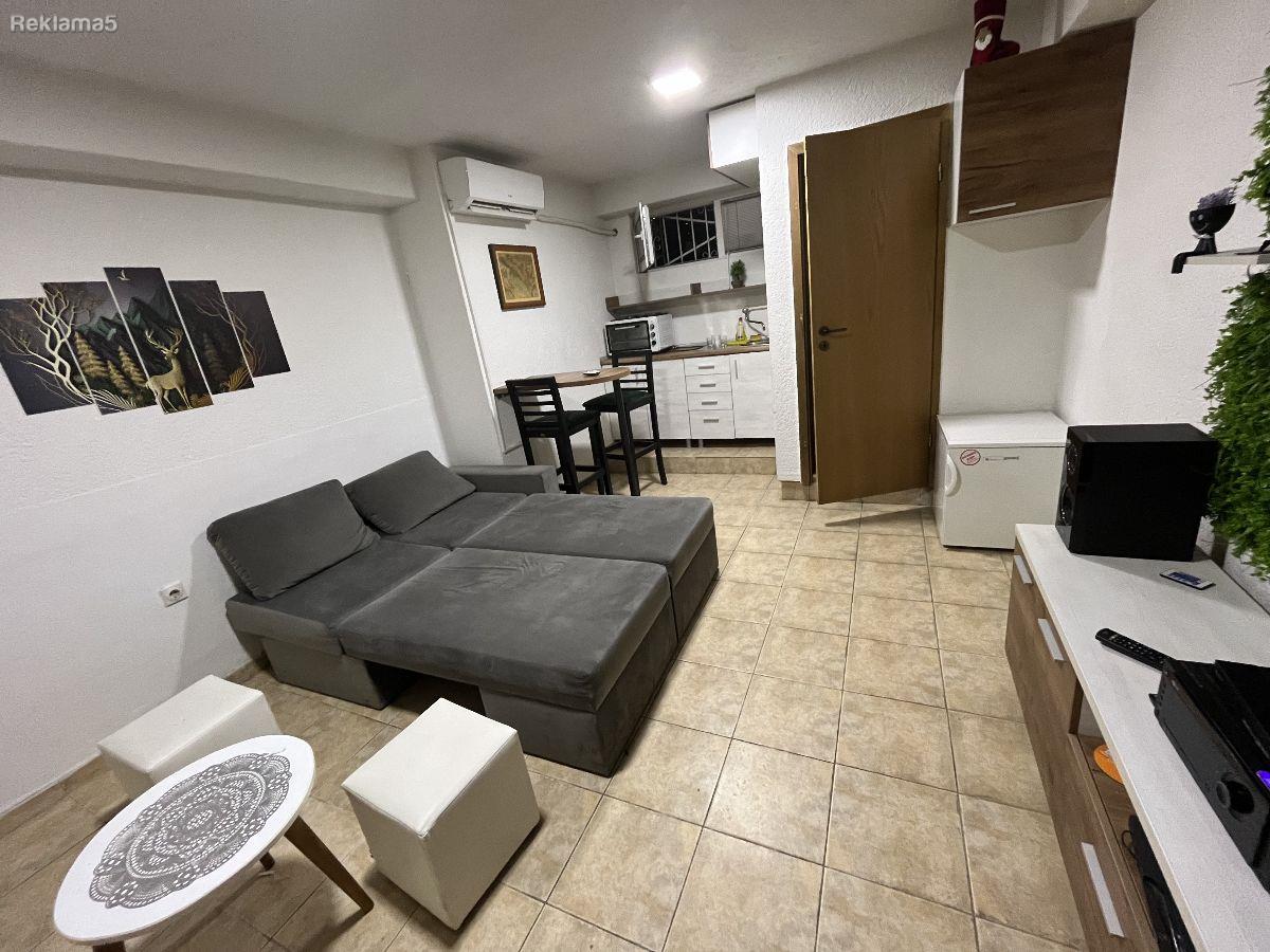 Studio for sale in the basement