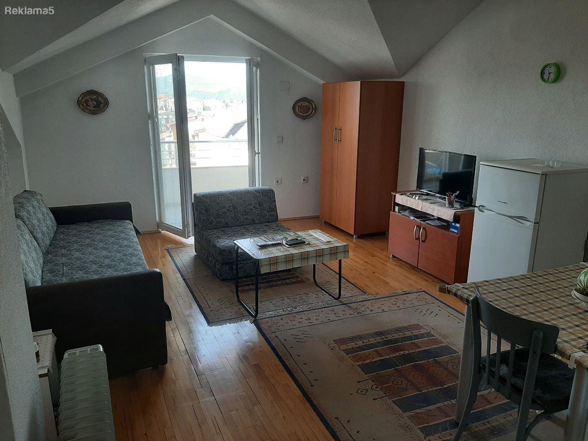 SANRAJS Garsonjera 36 m2 na 7 kat su ubav pogled