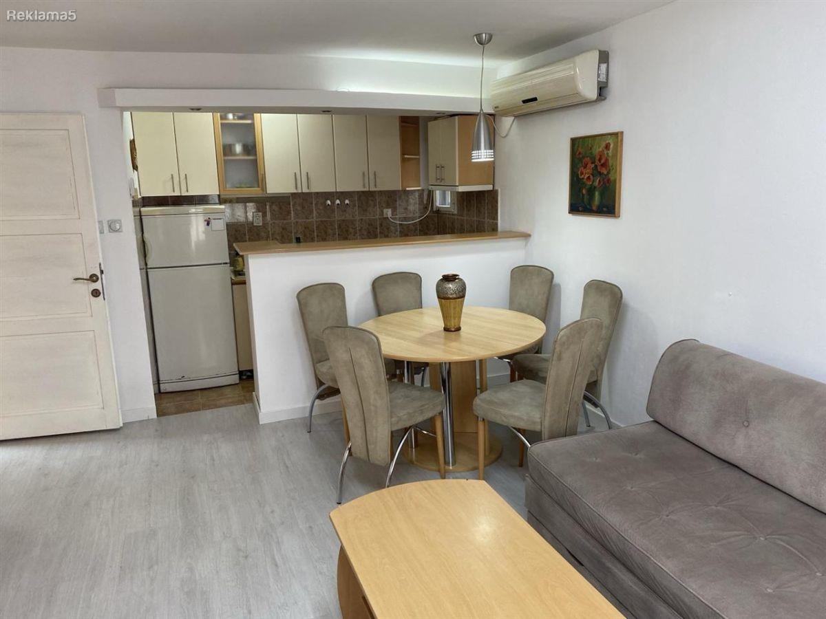 Izdavam Dvosoben Renoviran Stan 50 m2 Taftalidze - Sitimol