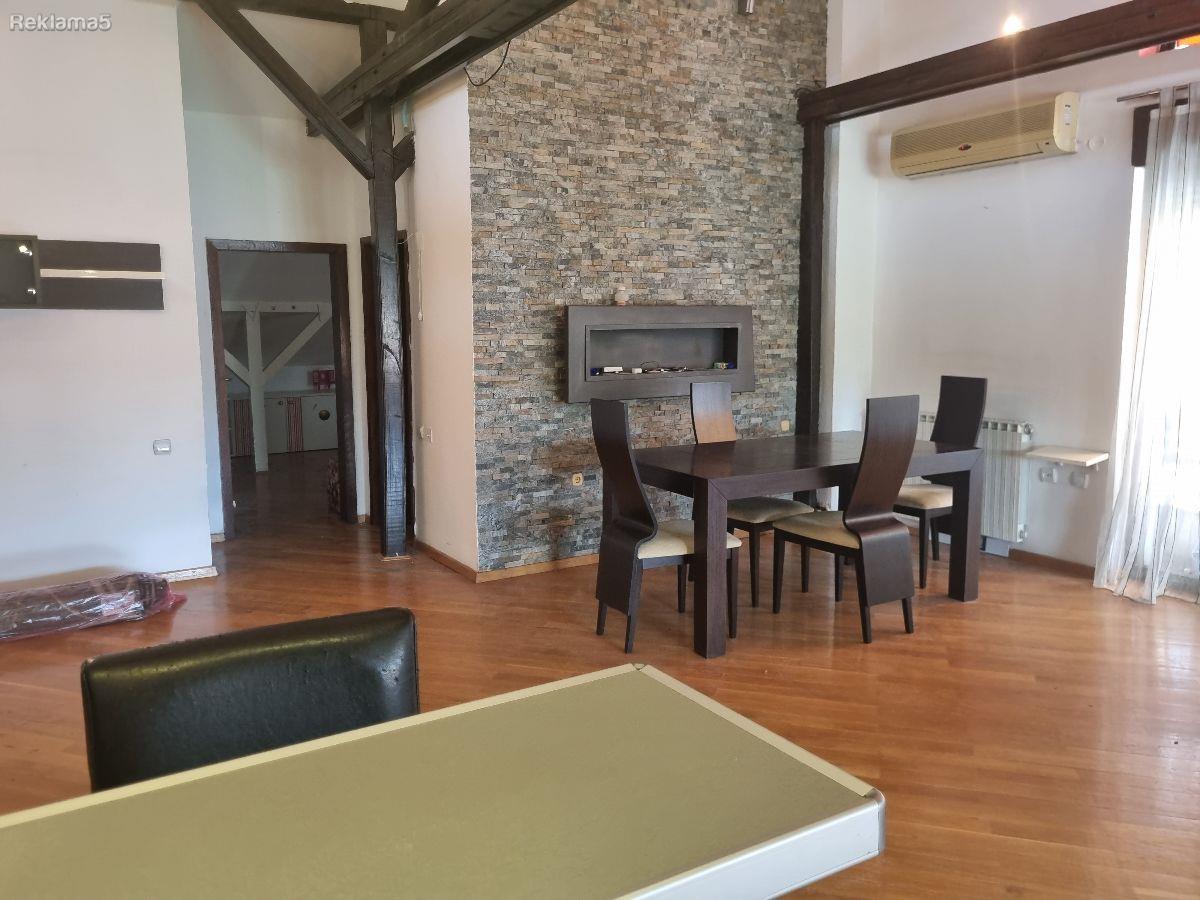 Se izdava stan od 140m2 vo Vlae