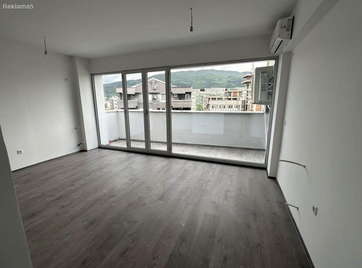 A four-room apartment for business purposes is for rent