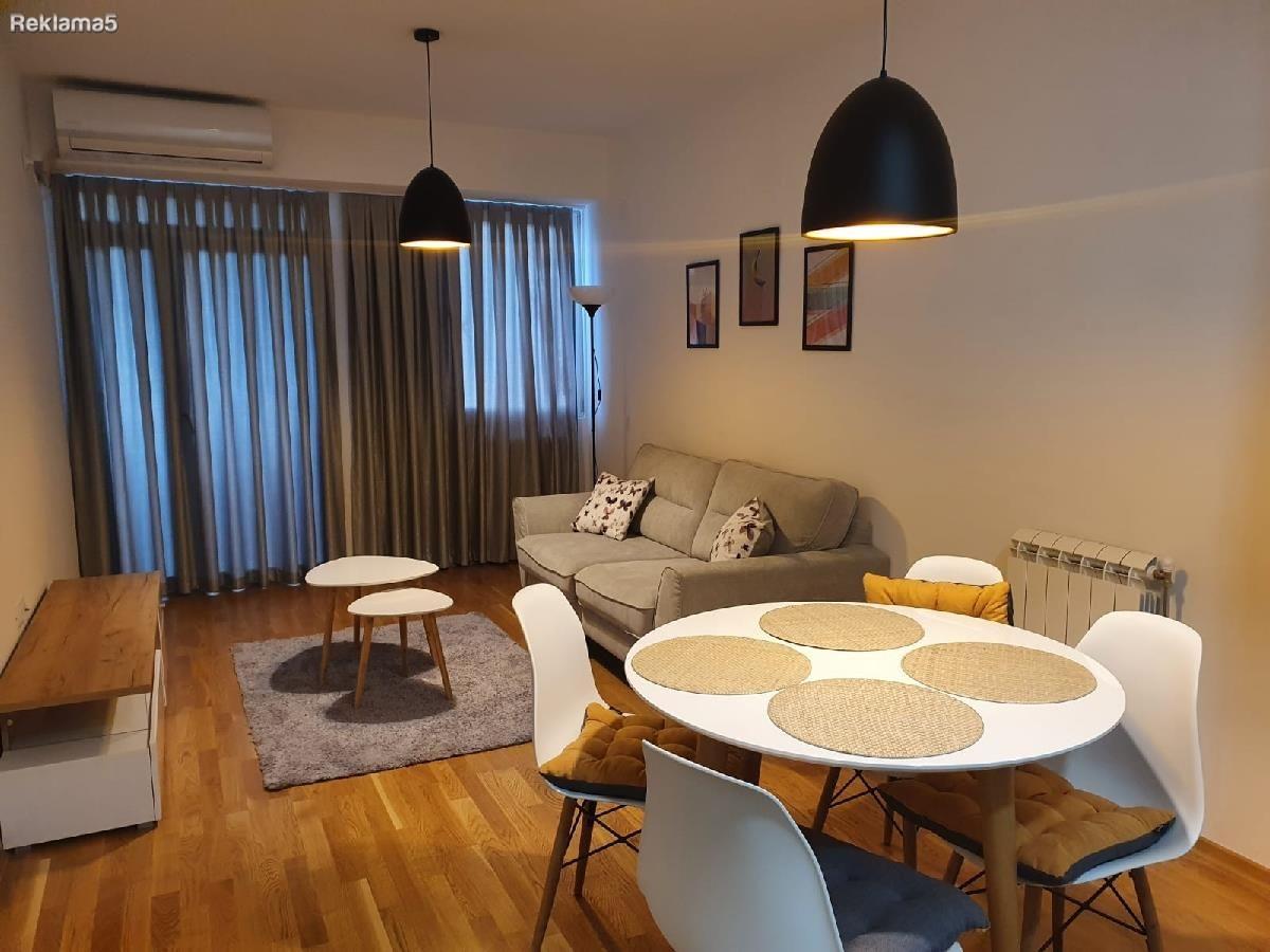 Three-room apartment for rent in Karposh