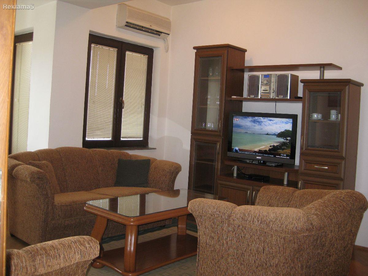Izdavam dvosoben stan 57m2 vo Taftaldze 1,