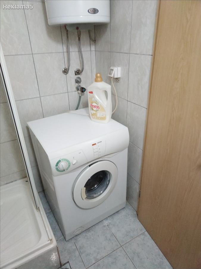 Izdavame dvosoben namesten stan vo Micurin.