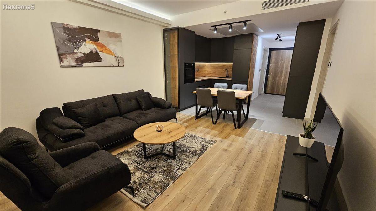 DVOSOBEN STAN VO AERODROM ,DZEVAHIR SKY CITY