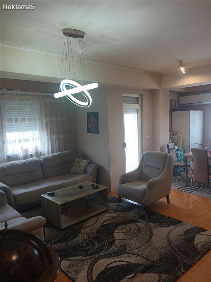 FURNISHED APARTMENT WITH GARAGE AND BASEMENT 2 BEDROOMS PRIPOR H.NICE