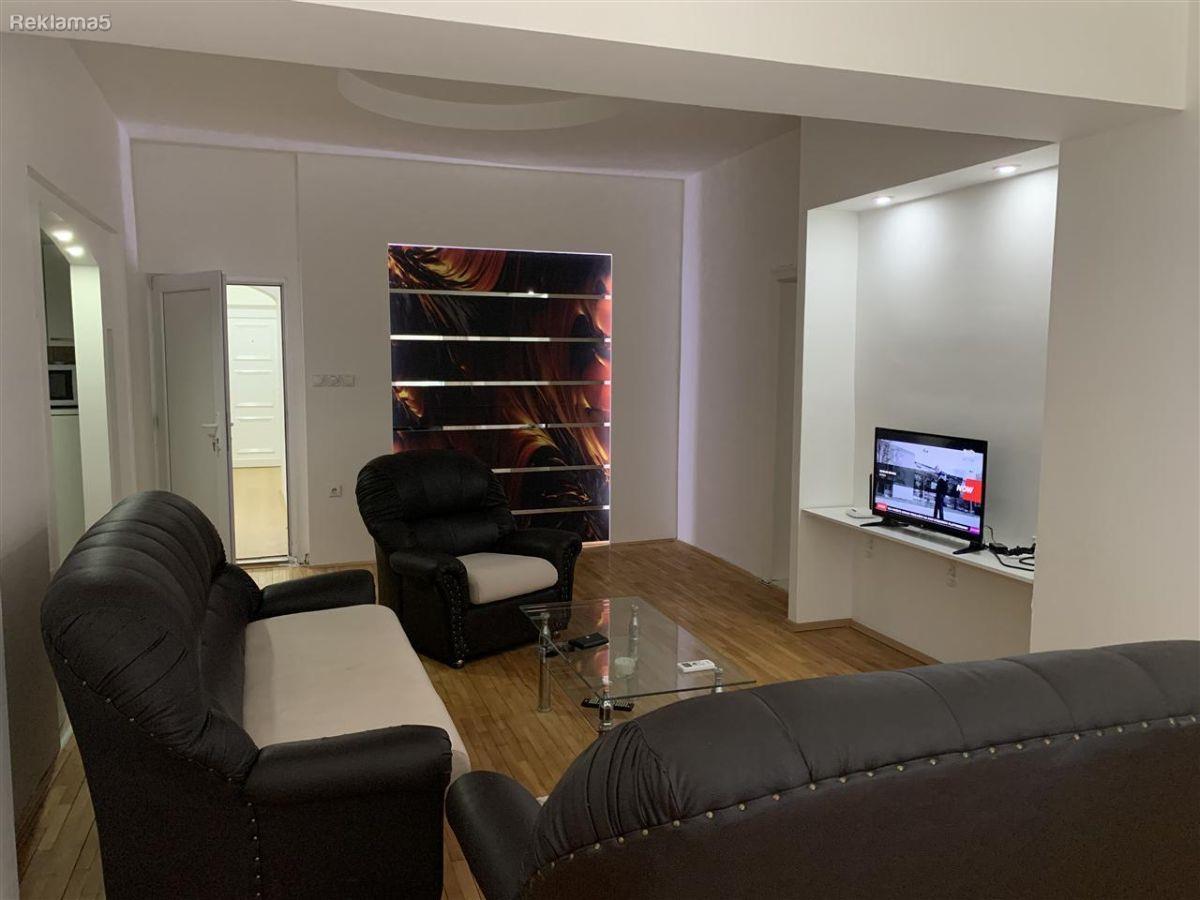 RENOVATED APARTMENT 117M2 3 BEDROOM GROUND FLOOR WITH COURTYARD MICHURIN ZUR
