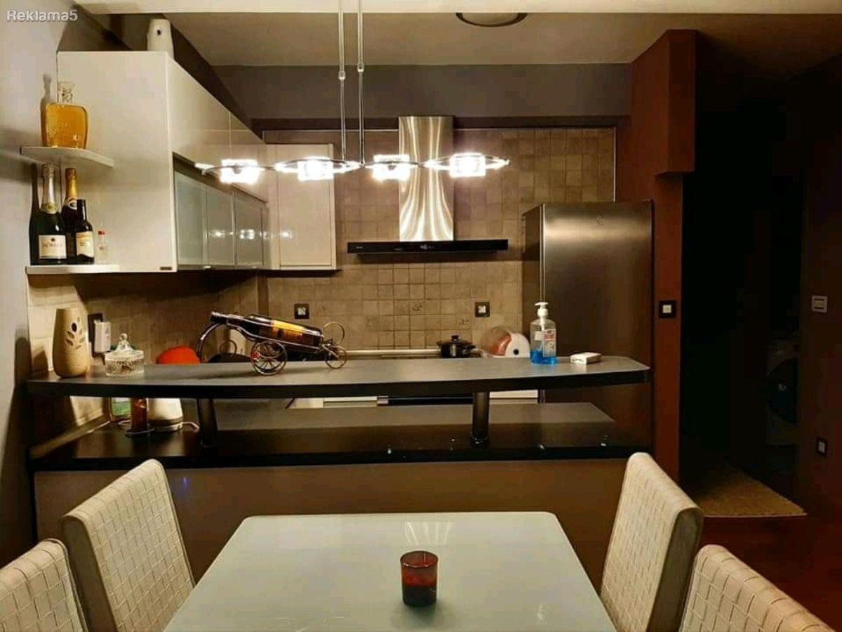 LUKSUZEN NAMESTEN STAN 75M2 I GARAZA 25M2 K.VODA CESMA