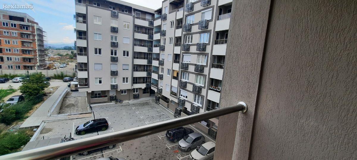 Nov namesten stan Porta Vlae