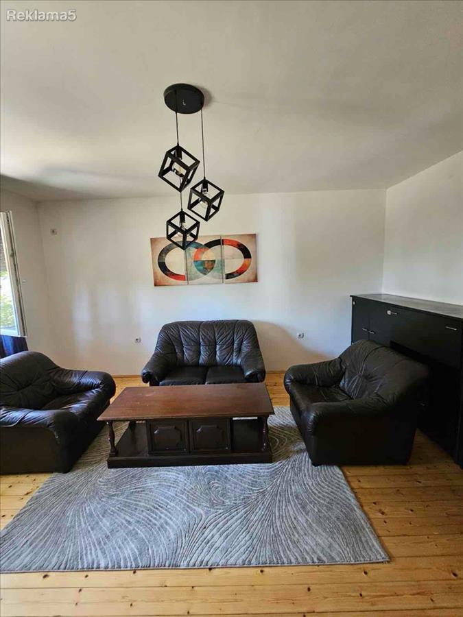 A three-room apartment with a yard is for rent in Crnice