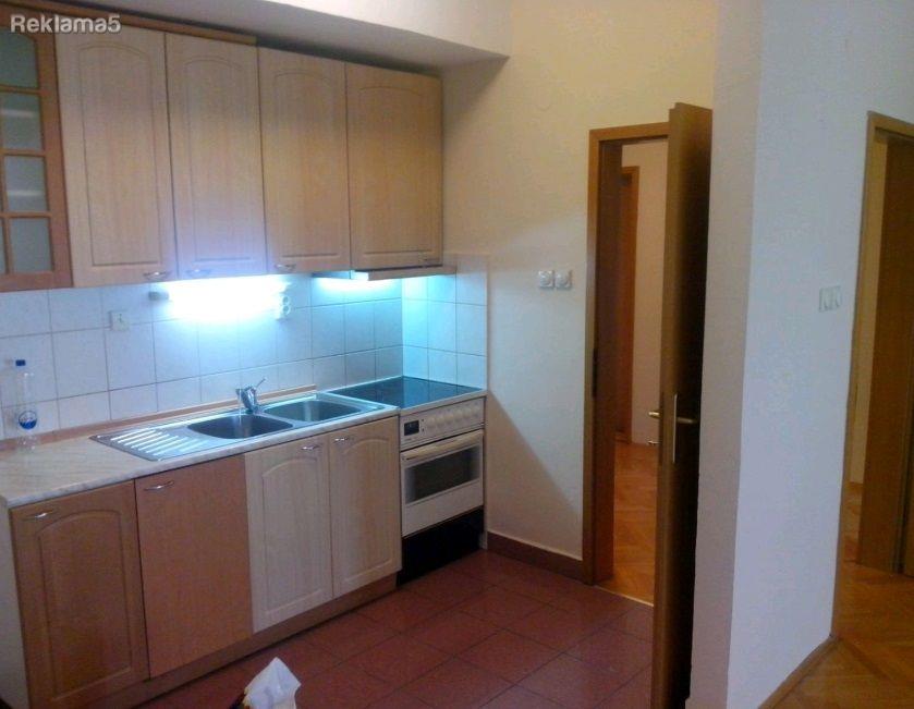 Se izdava prazen stan za kancelarii 87m2 Karpos 3-Leptokarij