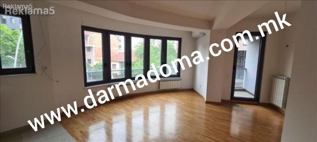 Dharma doma rents an apartment in Debar Maalo!